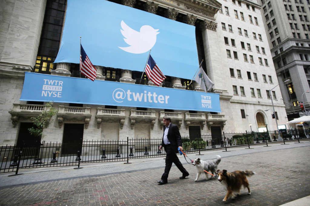 Wall Street Calm Down, Twitter Is Just A Bubble twitter ipo 1024x682 Wall Street Calm Down, Twitter Is Just A Bubble