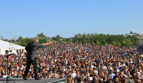 beppe grillo woodstock movimento 5 stelle The Biggest Political Revolution On The Internet